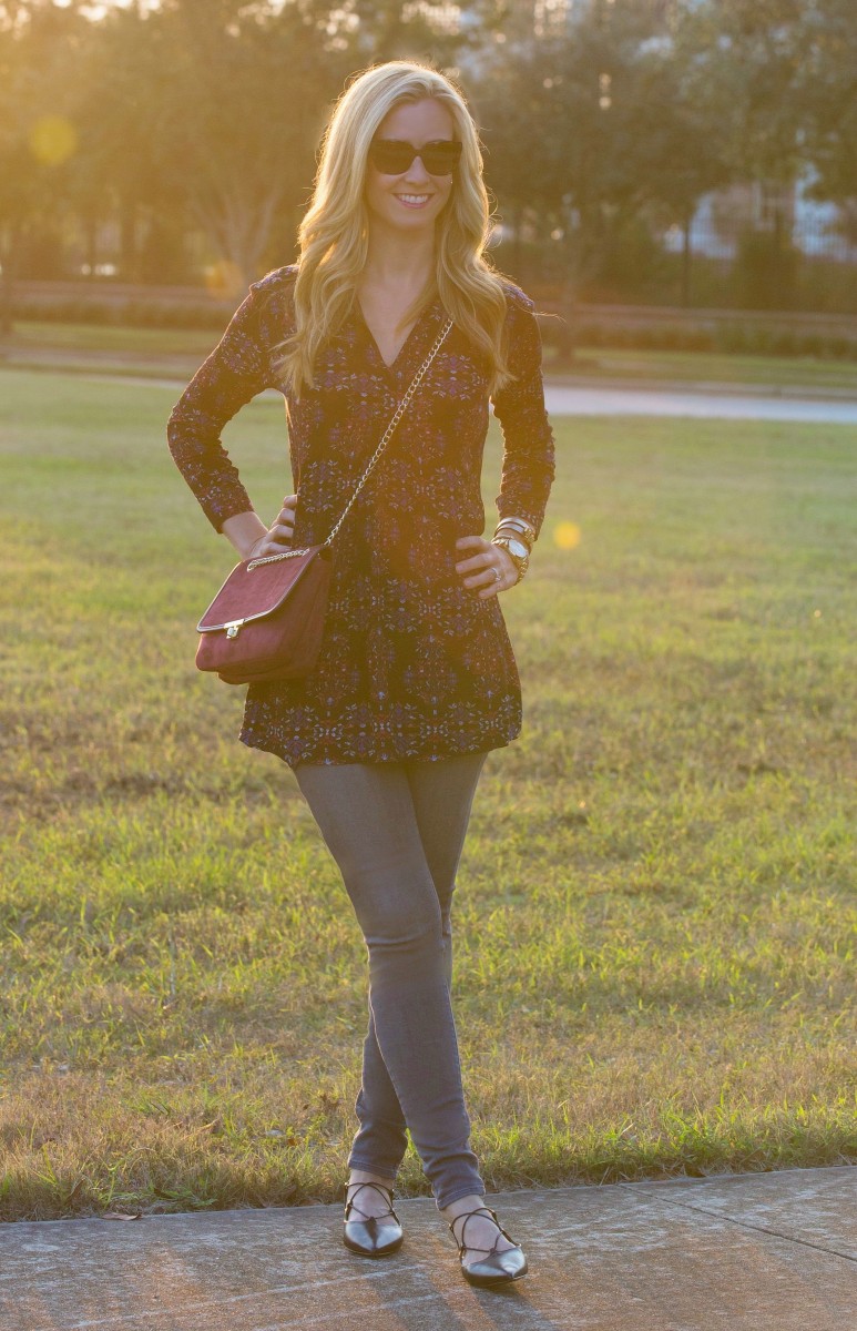 black tunic with merlot purse and lace up flats