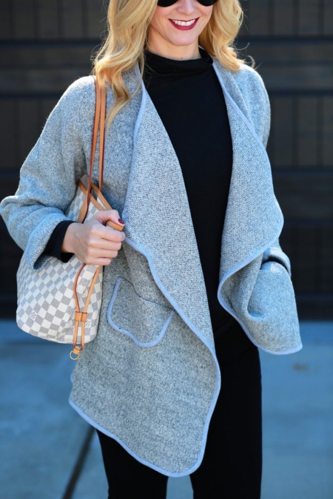 grey_cardigan_black_on_black-4