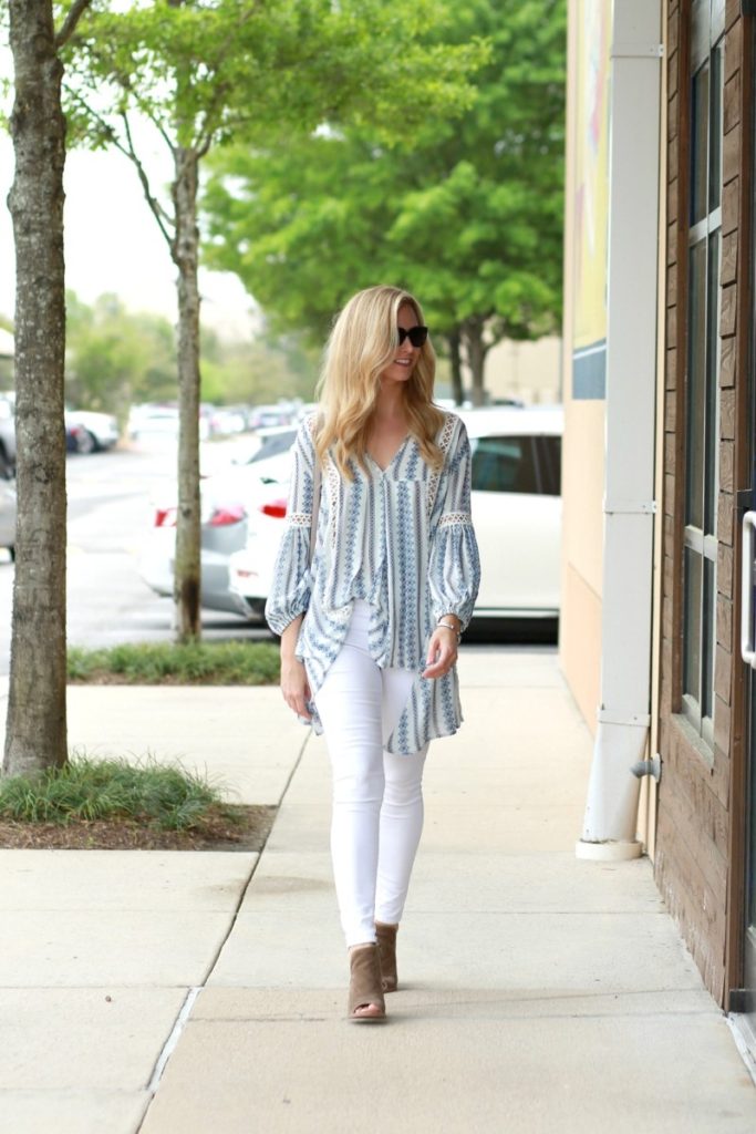 Spring Essentials: Wardrobe Staples and Boho Top by fashion blogger Sara from Haute & Humid