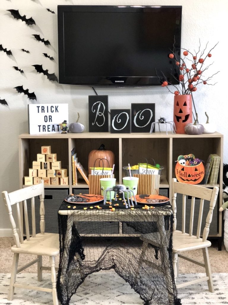 halloween - Halloween Breakfast For Dinner by Houston lifestyle blogger Haute & Humid