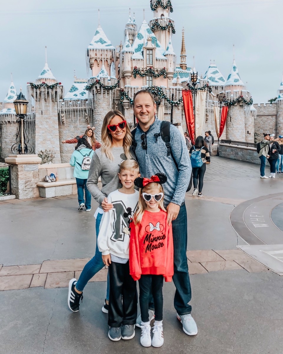 disneyland family vacation