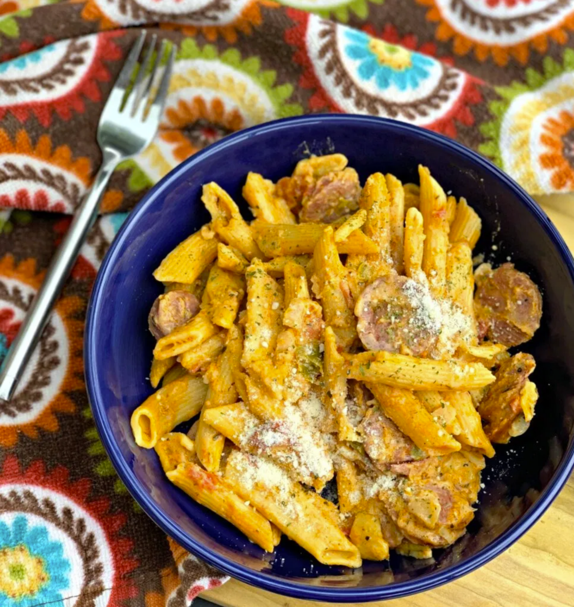 quarantine recipes | Stuck at Home Recipes by popular Houston lifestyle blog, Haute and Humid: image of Instant Pot Cajun chicken pasta.