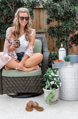 7 Delicious Low Calorie Cocktails Perfect For The Patio