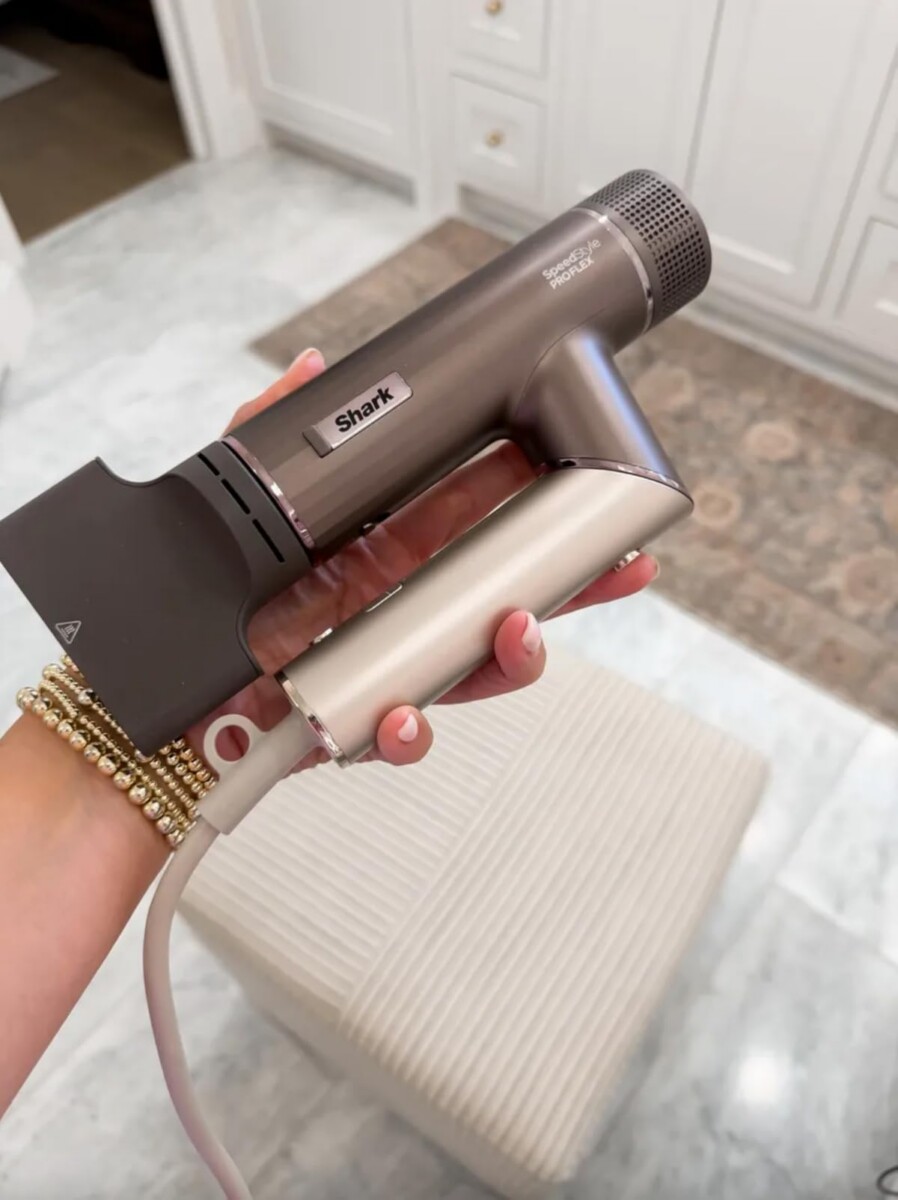 Shark SpeedStyle Pro Flex hair dryer Prime Day deal, Amazon Prime Day beauty sale find featured by Sara Oberton of Haute and Humid.